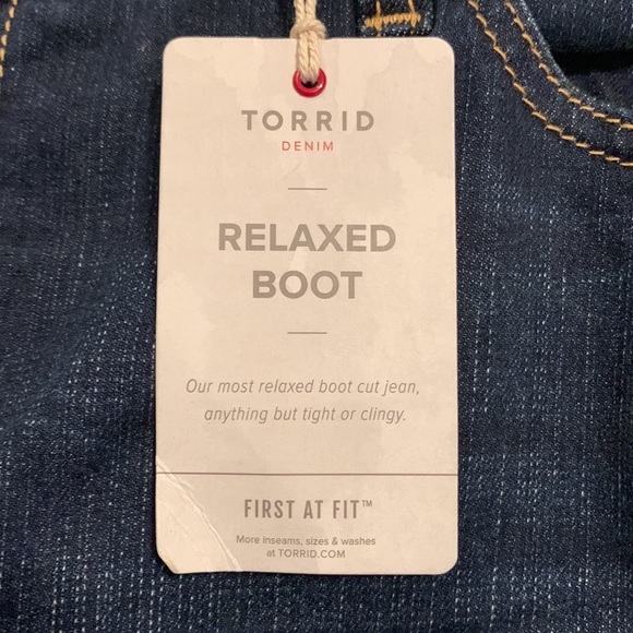 NEW TORRID Women Relaxed Boot Jeans - Picture 12 of 15